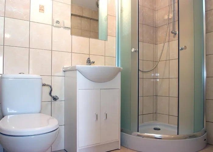 Andrzejowka فندق مبيت وإفطار 3*